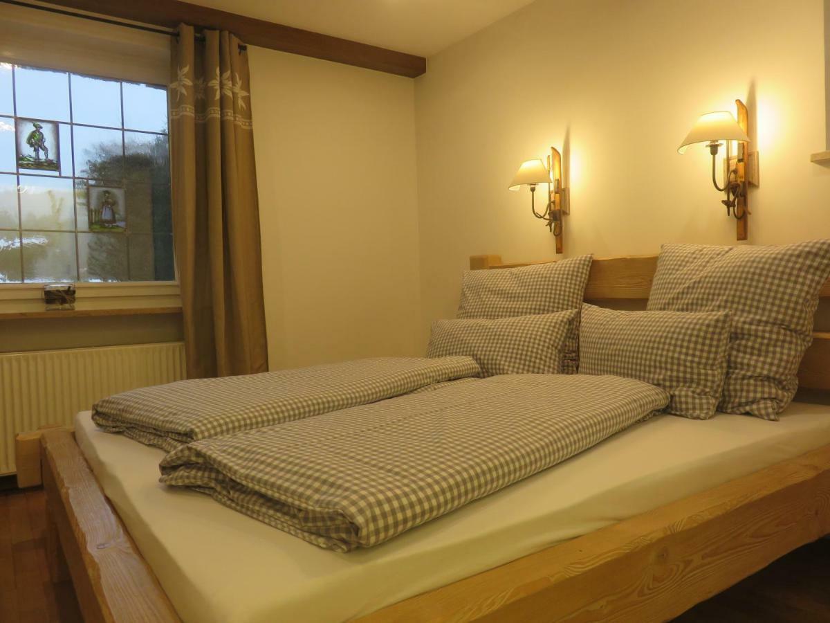 Ferienhaus Badersee ไกรน์เนา ภายนอก รูปภาพ
